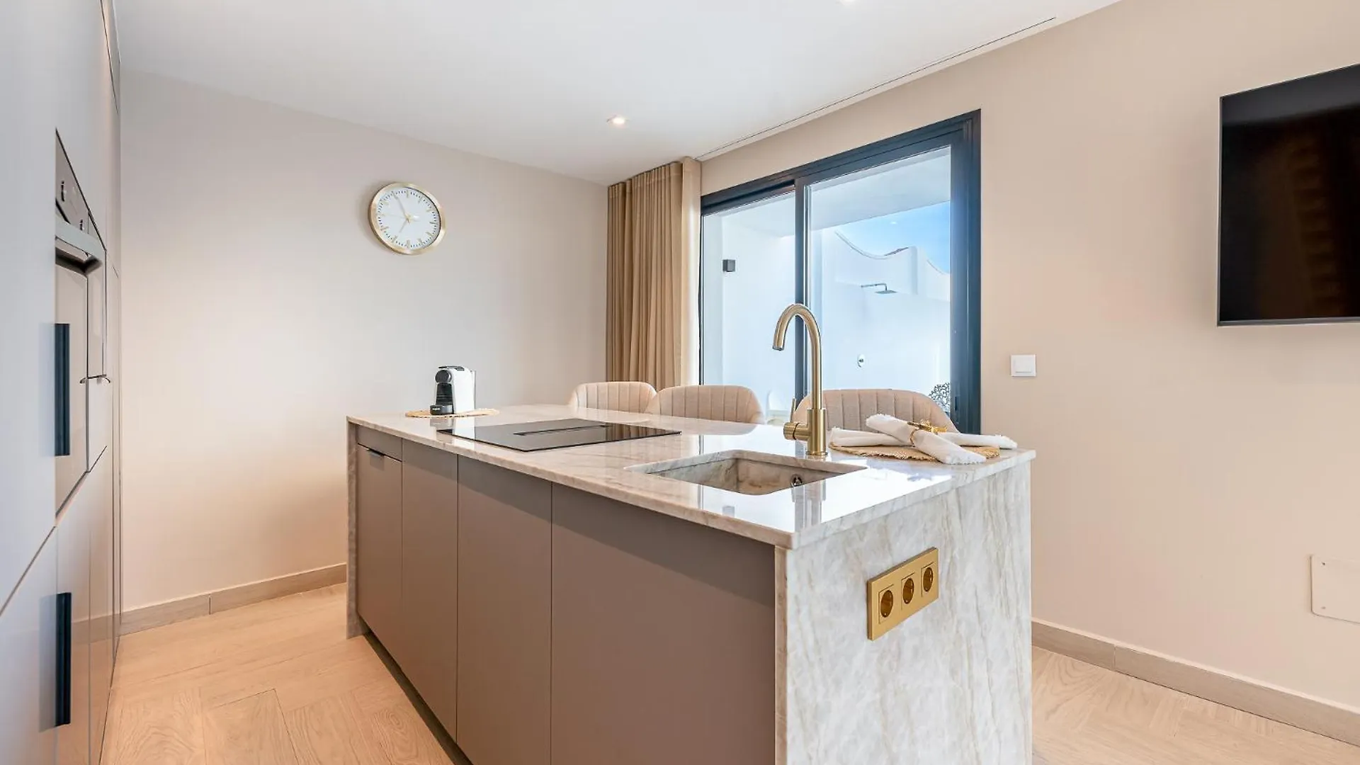 Malaga Benalmadena Vacation Rentals Five Minutes From The Port Of Benalmadena Beach Pool And Sun