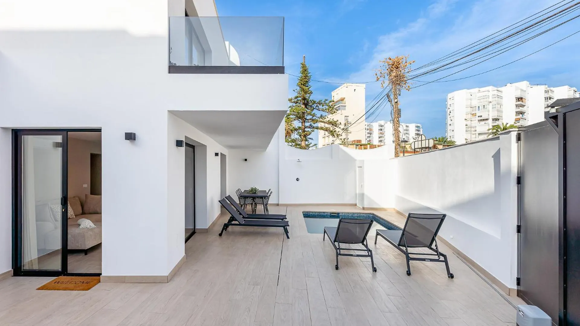 Malaga Benalmadena Vacation Rentals Five Minutes From The Port Of Benalmadena Beach Pool And Sun 0*,