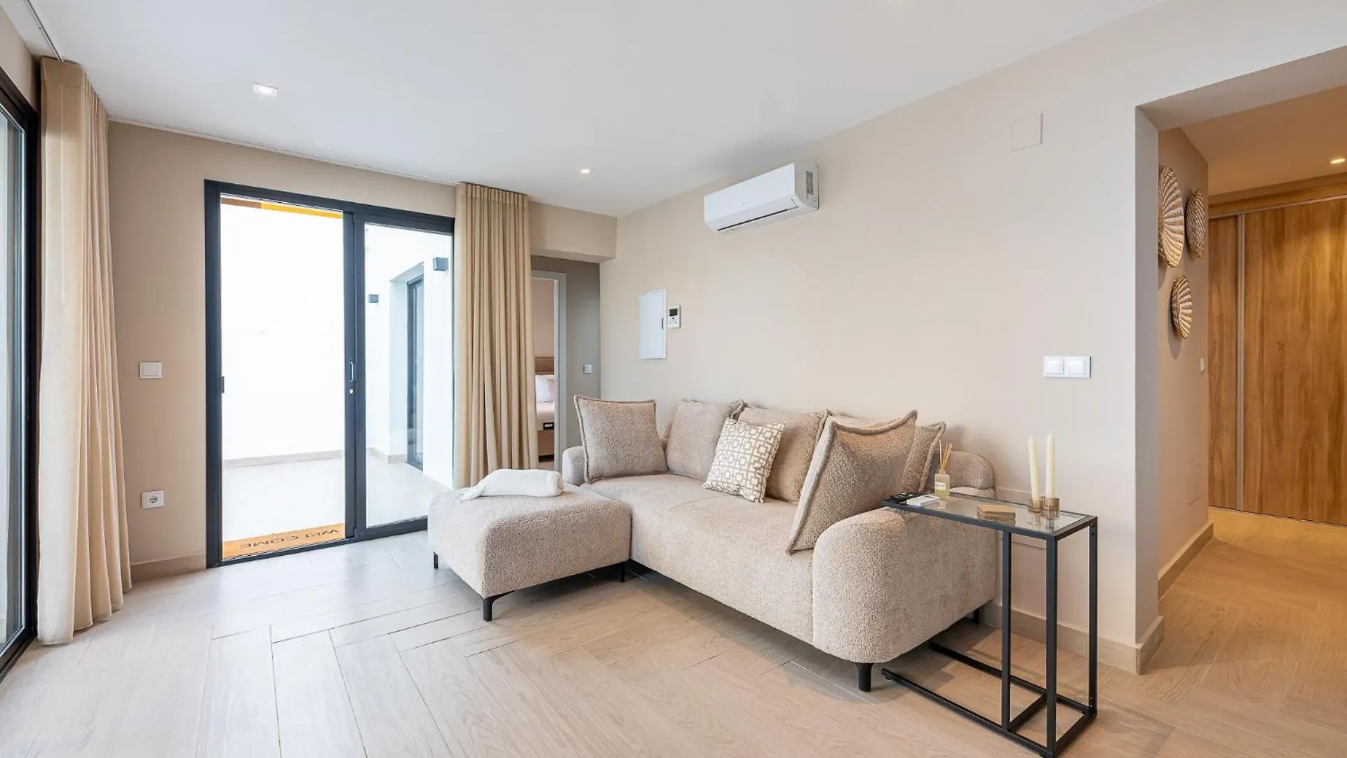 Appartement Malaga Benalmadena Vacation Rentals Five Minutes From The Port Of Benalmadena Beach Pool And Sun Espagne