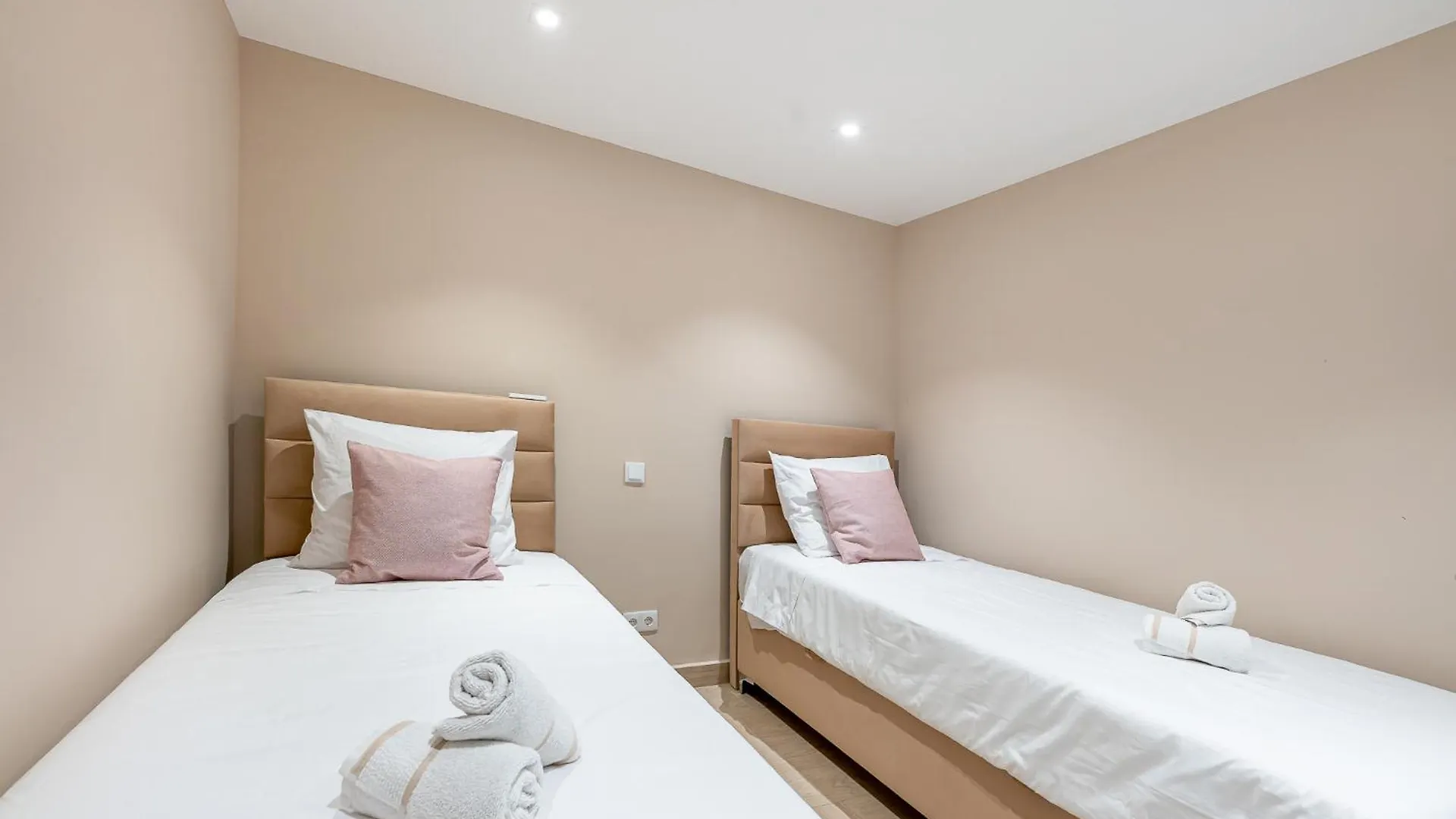 Appartement Malaga Benalmadena Vacation Rentals Five Minutes From The Port Of Benalmadena Beach Pool And Sun