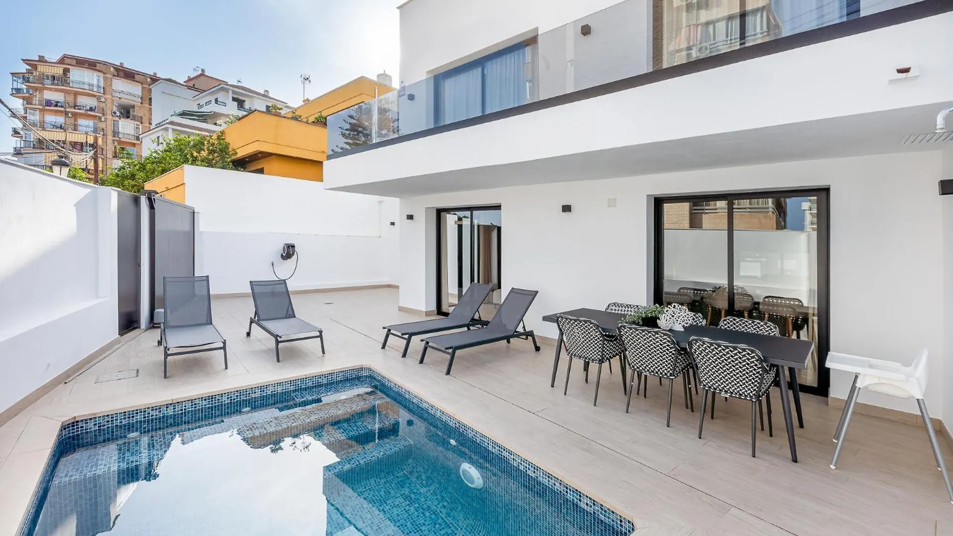 Malaga Benalmadena Vacation Rentals Five Minutes From The Port Of Benalmadena Beach Pool And Sun