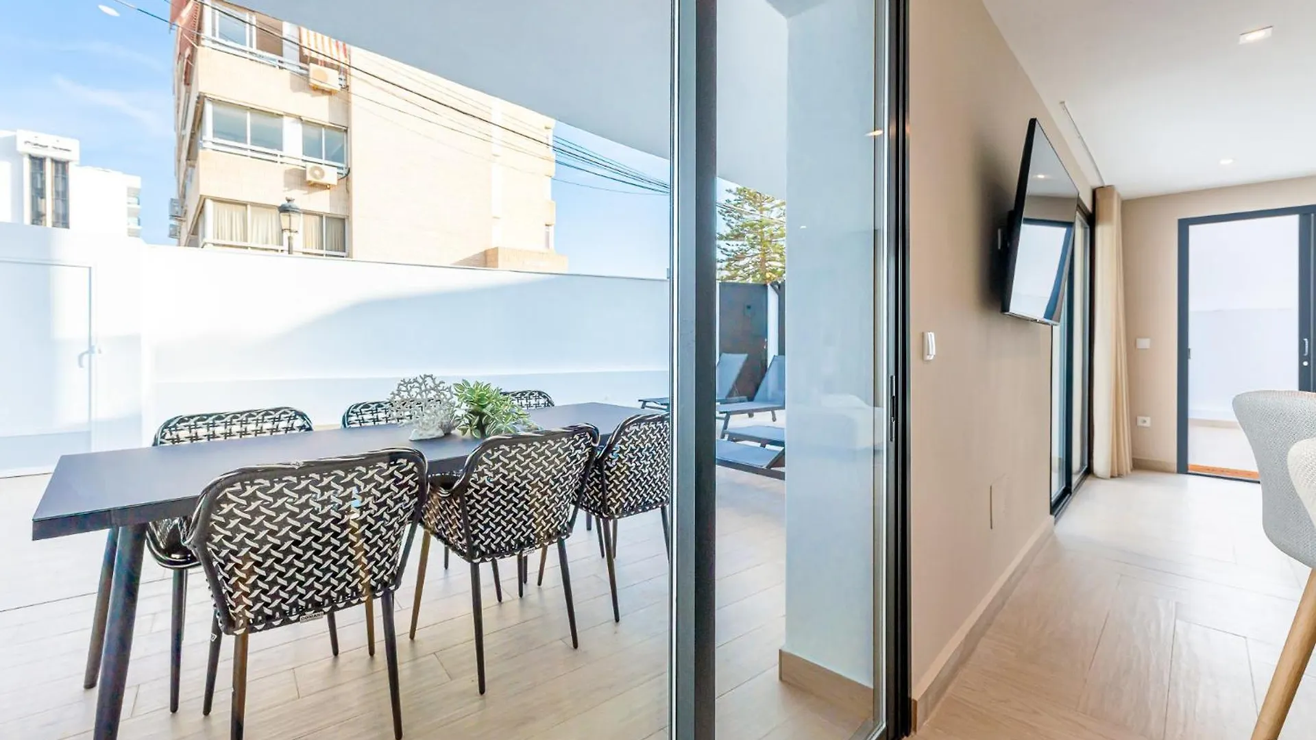 아파트 Malaga Benalmadena Vacation Rentals Five Minutes From The Port Of Benalmadena Beach Pool And Sun